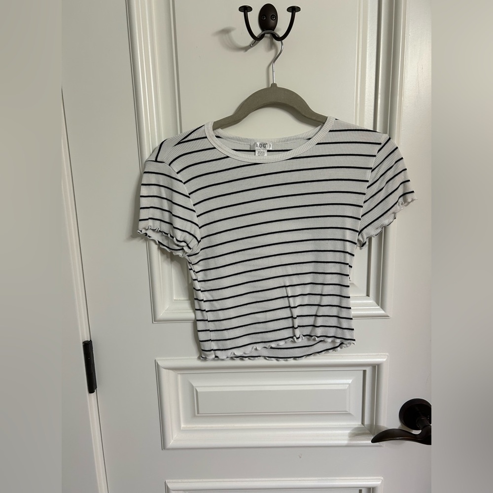 Black Stripped Crop Top
